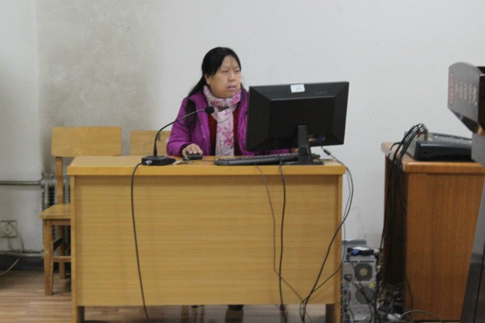 郑建凤老师作题为《后方法时代的英语教学》讲座